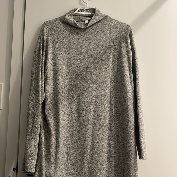 Uniqlo Turtleneck Dress - Picture 1 of 3